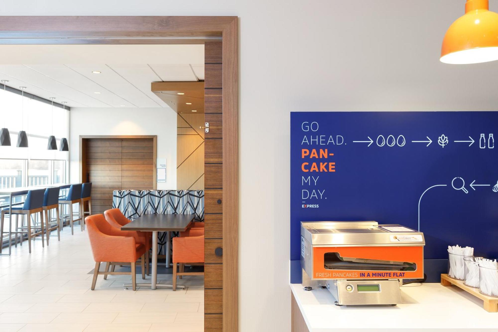 Express By Ihg Hotel