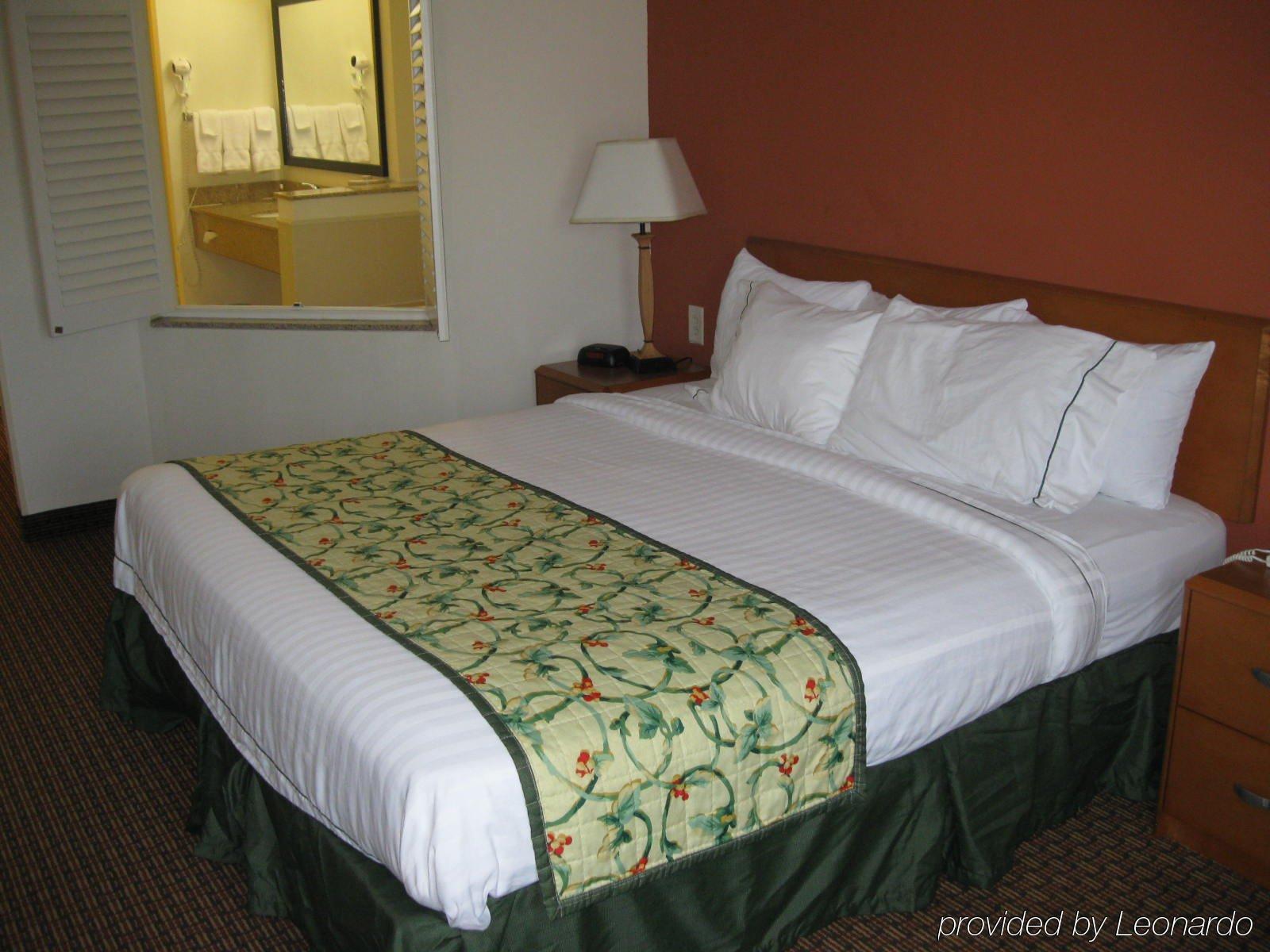 Hotel Express By Ihg Williamston