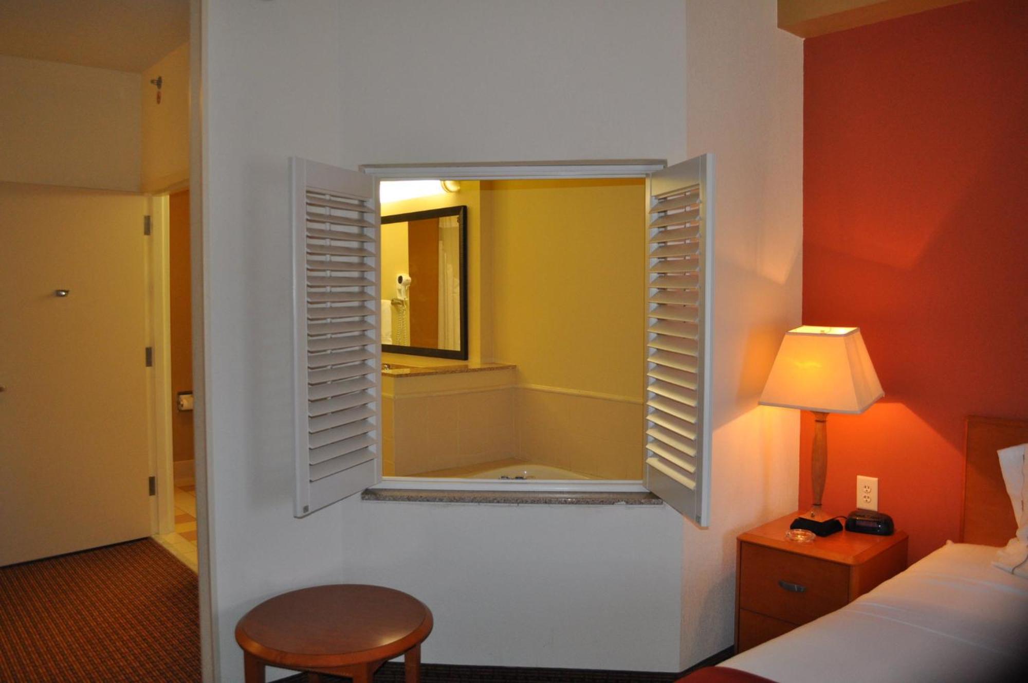 Hotel Express By Ihg 2*