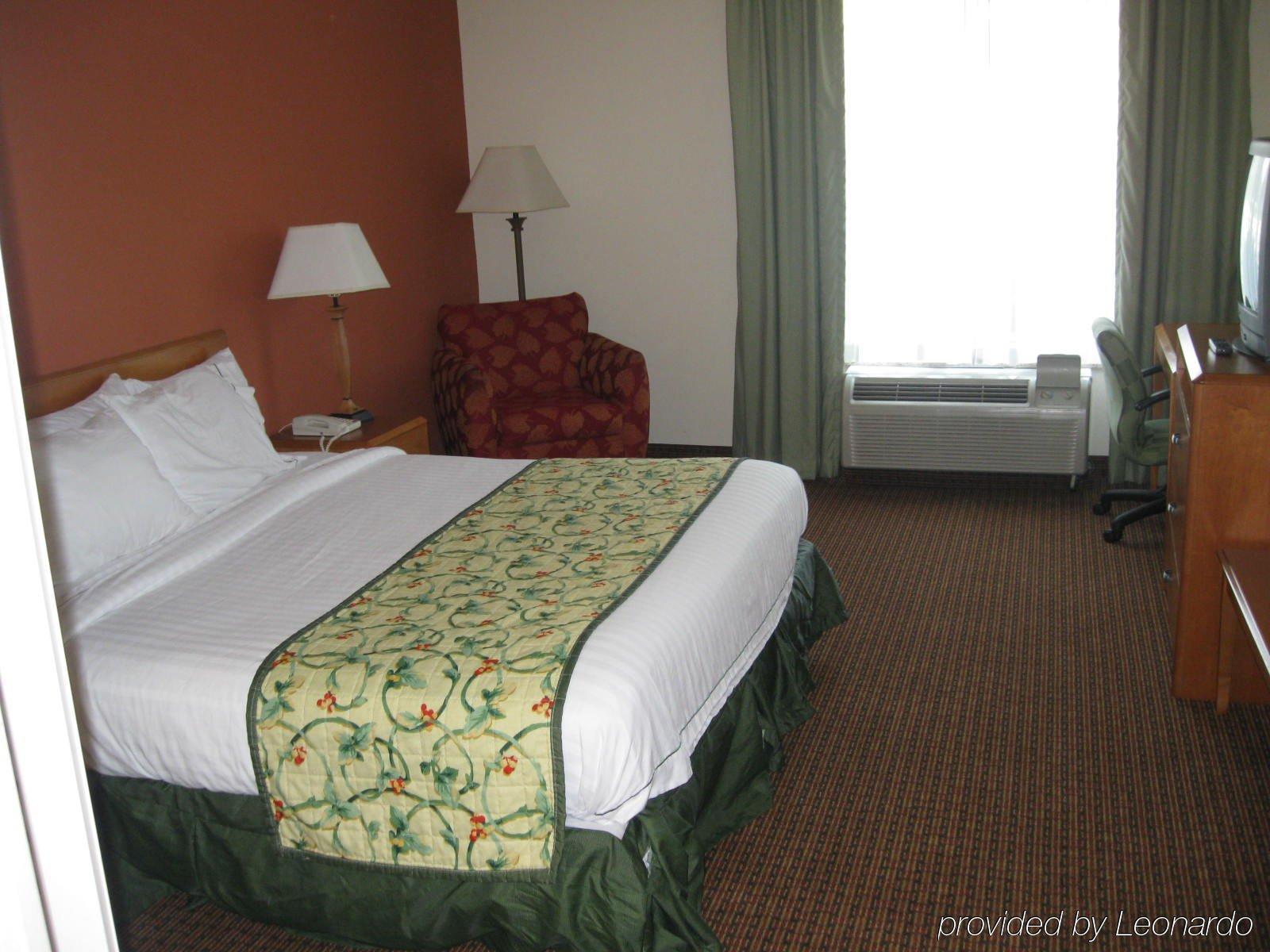 Express By Ihg Hotel